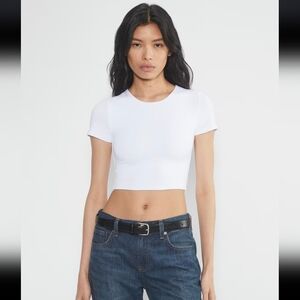 ARITZIA Babaton Contour Crew cropped t-shirt